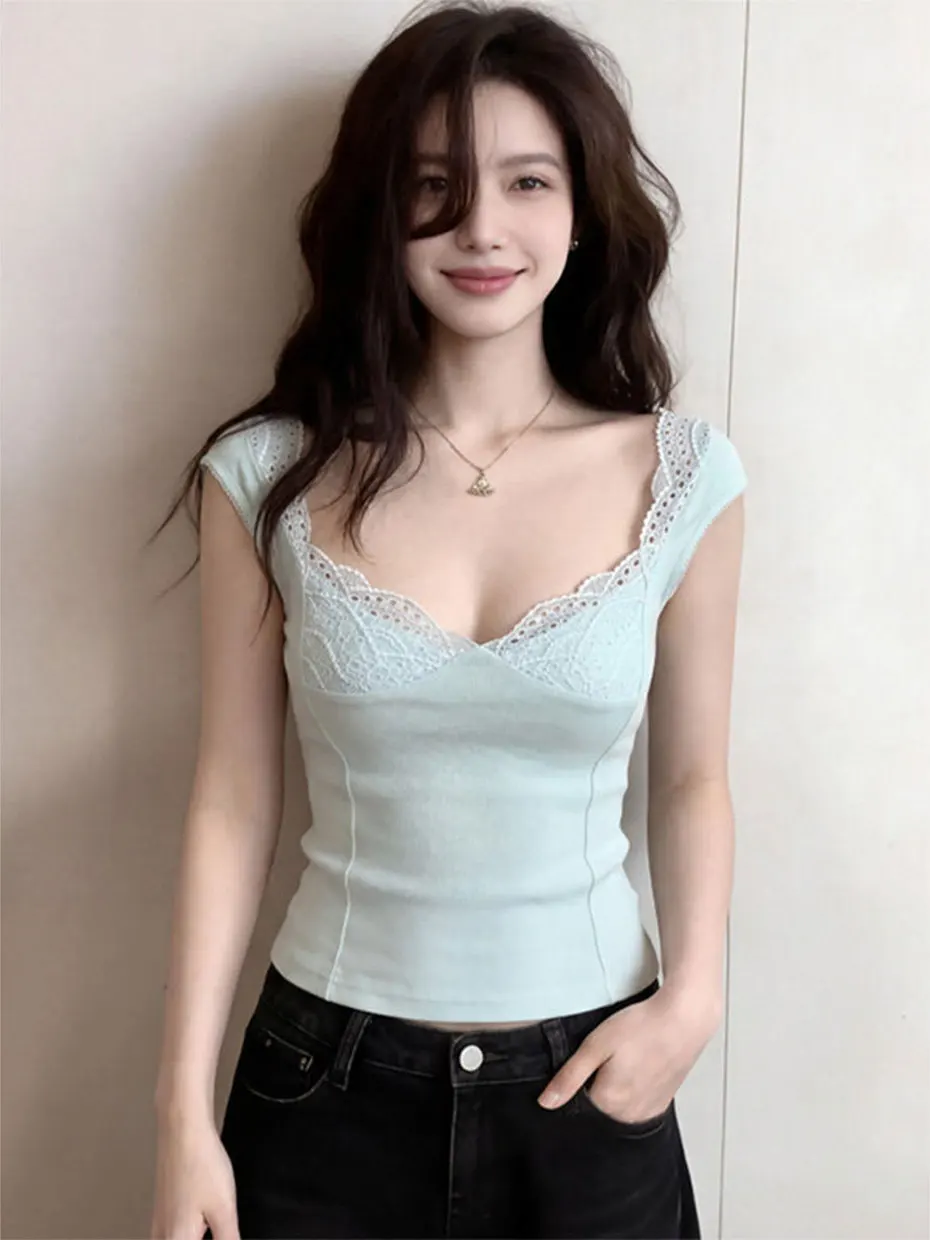 Blue Large Collar Hollow out Ice Silk Sleeveless Knitted T-Shirt Women's Summer Slim Fit Short Shoulder Top Korean Style
Blue Large Collar Hollow out Ice Silk Sleeveless Knitted T-Shirt Women's Summer Slim Fit Short Shoulder Top Korean Style