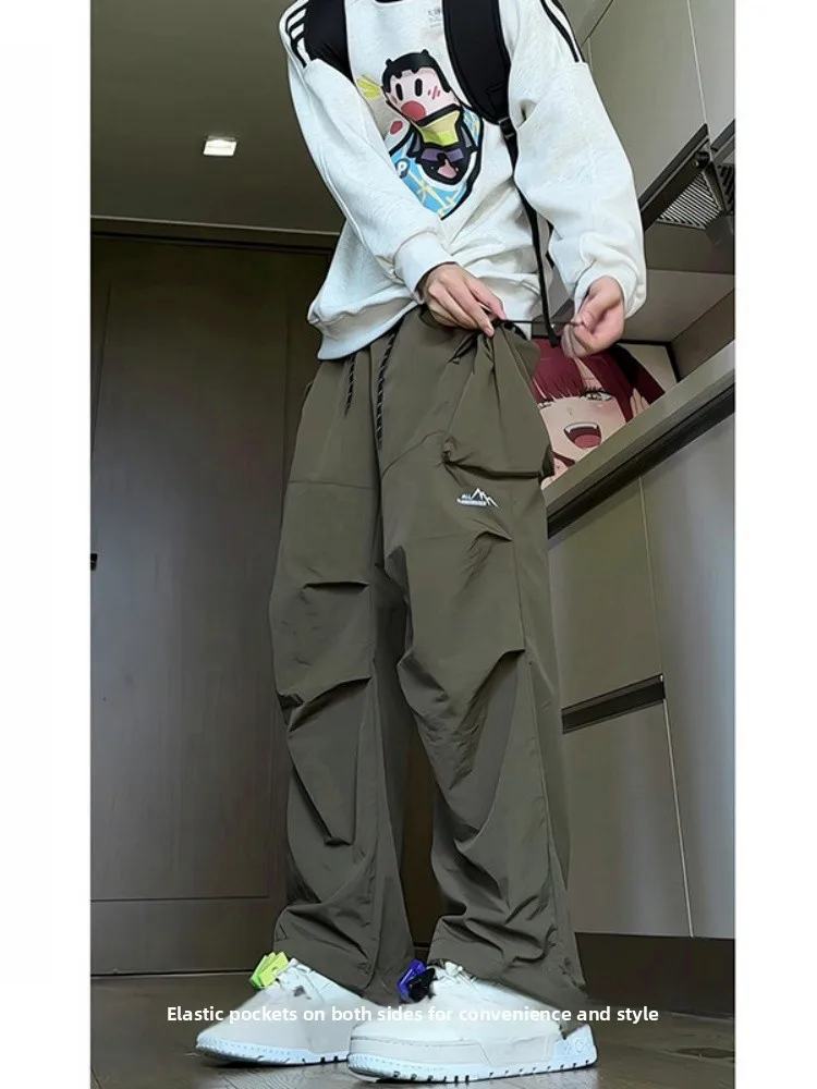Men's Hiking Mountain Climbing Windproof Waterproof Cargo Pants Spring Autumn Fold Design American Paratrooper Straight Leg P...
Men's Hiking Mountain Climbing Windproof Waterproof Cargo Pants Spring Autumn Fold Design American Paratrooper Straight Leg P...