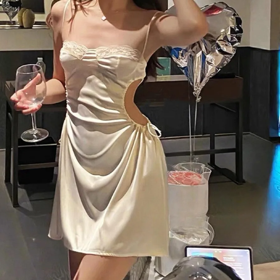 Love Spring Bird Sexy nightdress, lace lace sling, temptation, no-take-off pajamas, home wear, pure desire style, satin, high-e
Love Spring Bird Sexy nightdress, lace lace sling, temptation, no-take-off pajamas, home wear, pure desire style, satin, high-e