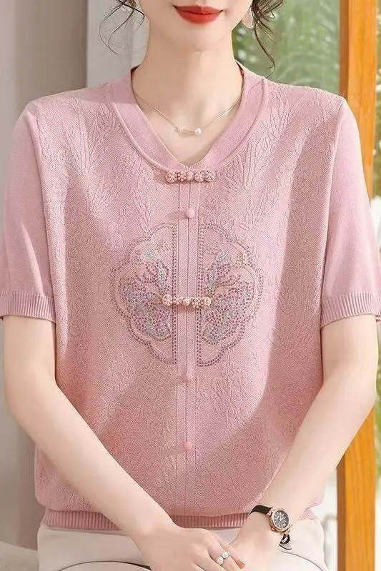 New Women's Pullover Round Neck Button Embroidery Fashionable Solid Color Slim and Versatile Casual Short-sleeved Top
New Women's Pullover Round Neck Button Embroidery Fashionable Solid Color Slim and Versatile Casual Short-sleeved Top