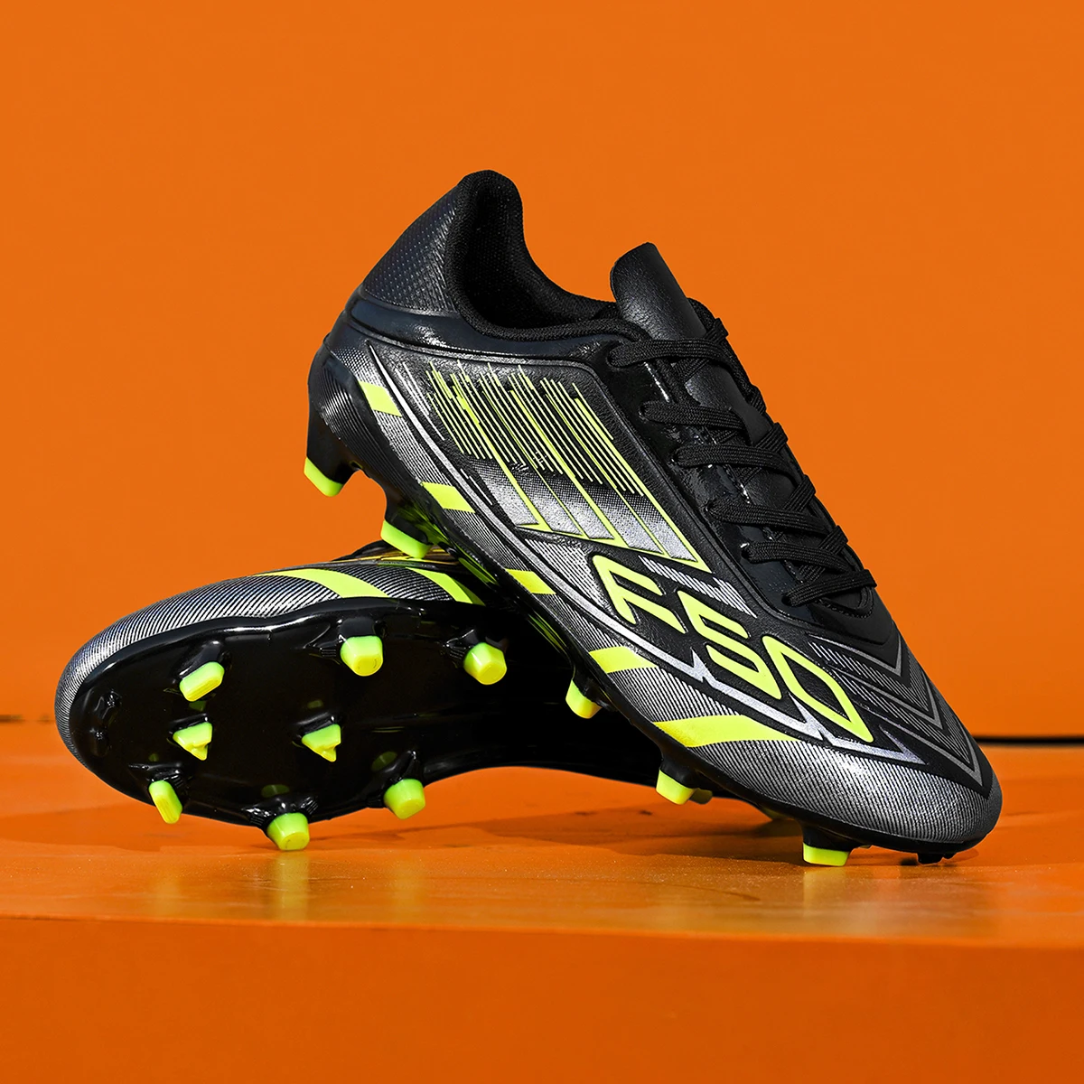 Four season breathable football shoes with FG/AG studs suitable for training and competition, anti slip sports shoes
Four season breathable football shoes with FG/AG studs suitable for training and competition, anti slip sports shoes