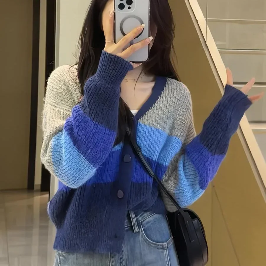 Korean V Neck Women Striped Regular Tops Coats Autumn Winter 2023 Single Breasted Sweaters Cardigan Loose Casual Splice
Korean V Neck Women Striped Regular Tops Coats Autumn Winter 2023 Single Breasted Sweaters Cardigan Loose Casual Splice