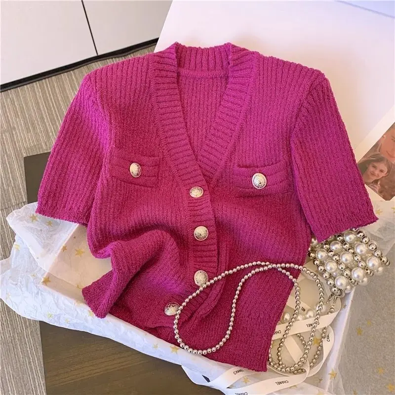 Elegant Chic Button Women's Solid Slim Knitted Tops Summer New Vintage Single Breasted V-neck Short Sleeve Cardigan
Elegant Chic Button Women's Solid Slim Knitted Tops Summer New Vintage Single Breasted V-neck Short Sleeve Cardigan