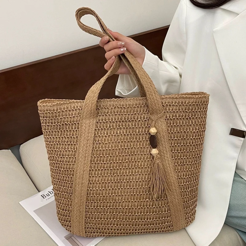 Hand Woven Paper Straw Tote Bag Tassel Decor Large Capacity Hollow Shoulder Bag Beach Handbag Vacation Elegant Boho Shopping Bag
Hand Woven Paper Straw Tote Bag Tassel Decor Large Capacity Hollow Shoulder Bag Beach Handbag Vacation Elegant Boho Shopping Bag