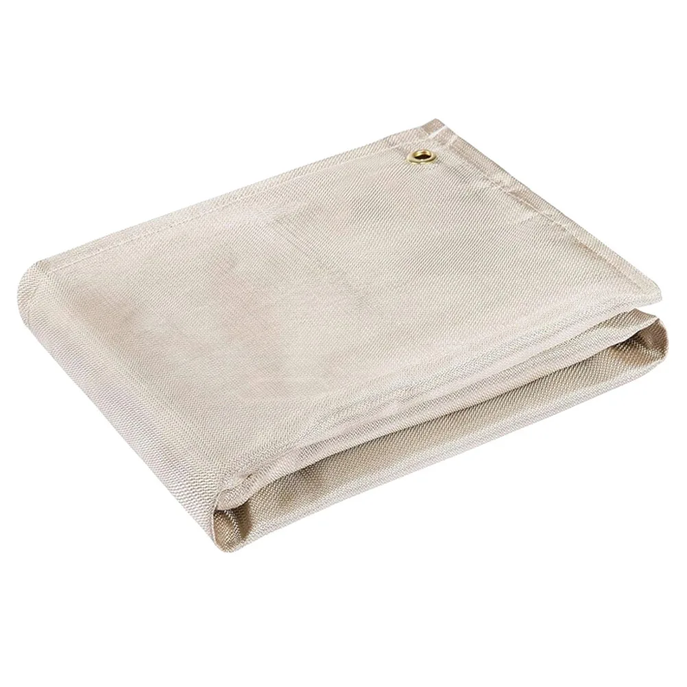 Camping Mat 100x80cm Glass Fiber Fireproof Pad BBQ Pit Deck Yard Grill Mat Heat Resistant Fireplace Blanket
Camping Mat 100x80cm Glass Fiber Fireproof Pad BBQ Pit Deck Yard Grill Mat Heat Resistant Fireplace Blanket