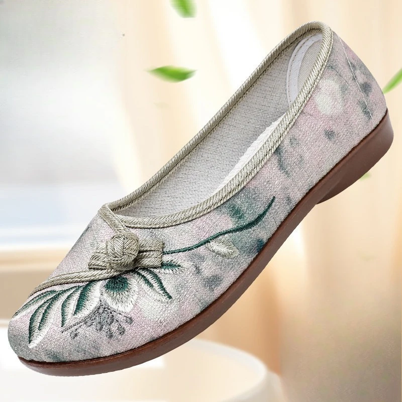 Spring Breathable Soft Sole Chinese Style Flat Bottom Mom Shoes Anti Slip Antique Style Single Shoes for Women
Spring Breathable Soft Sole Chinese Style Flat Bottom Mom Shoes Anti Slip Antique Style Single Shoes for Women