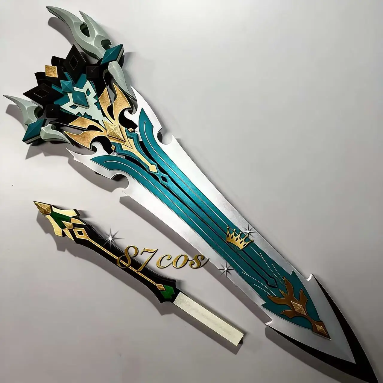 Светящиеся двойные мечи Varka Cos для косплея по игре Genshin Impact, акриловые реквизиты, аксессуар для костюма на Хэллоуин и Рождество
Светящиеся двойные мечи Varka Cos для косплея по игре Genshin Impact, акриловые реквизиты, аксессуар для костюма на Хэллоуин и Рождество