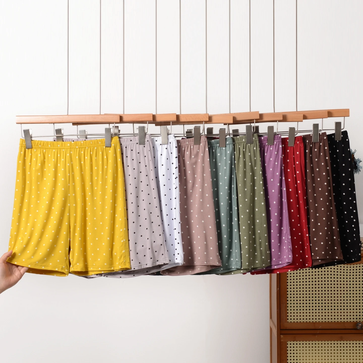 Loose Modal Shorts Women's Summer Thin High Waist Casual Pants Wide Leg Large Size Sleepwear Home Clothes Quick Dry Sweatpants
Loose Modal Shorts Women's Summer Thin High Waist Casual Pants Wide Leg Large Size Sleepwear Home Clothes Quick Dry Sweatpants