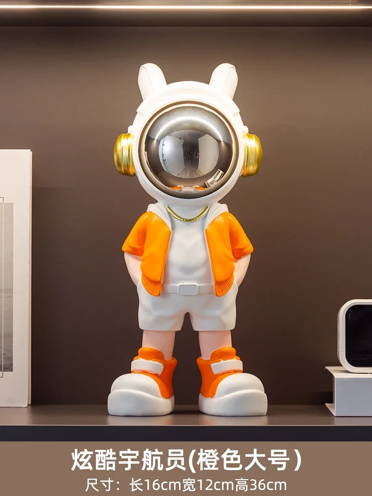 Fashionable and cool 36CM resin astronaut desktop wine cabinet decoration, high-end light luxury style ornaments
Fashionable and cool 36CM resin astronaut desktop wine cabinet decoration, high-end light luxury style ornaments
