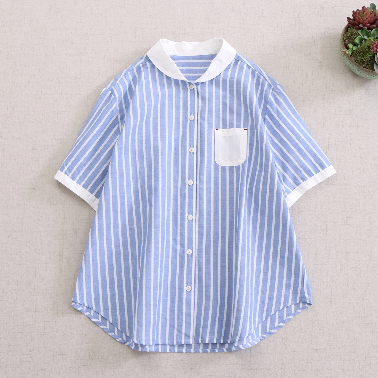 Japanese Sweet Mori Girl Vintage Striped 100% Cotton Shirts Women Summer Stand Collar Short Sleeve Casual Loose Blosue Tops
Japanese Sweet Mori Girl Vintage Striped 100% Cotton Shirts Women Summer Stand Collar Short Sleeve Casual Loose Blosue Tops
