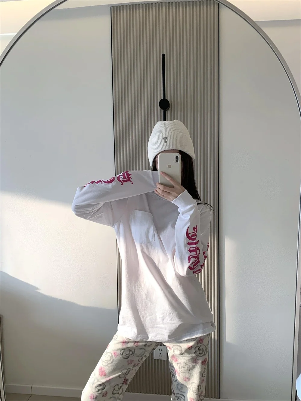 Loose Fit Long Sleeve round Neck T-Shirt Women's Early Spring American Style Side Sleeve Sanskrit Letter Print Casual Top
Loose Fit Long Sleeve round Neck T-Shirt Women's Early Spring American Style Side Sleeve Sanskrit Letter Print Casual Top