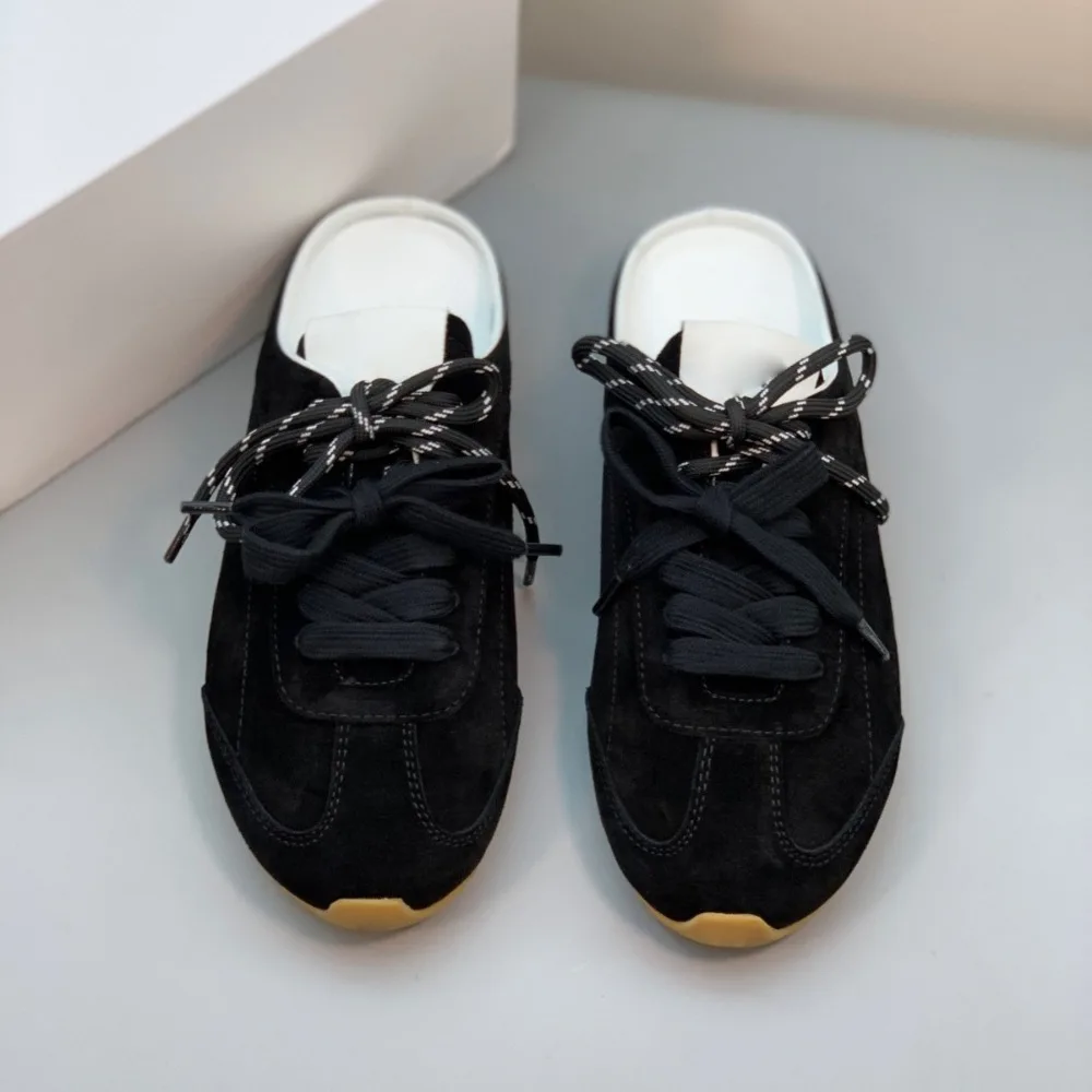 Nouveaux Modèles De Printemps-été Chaussures Mules À Talons Épais Et Lacets Sandales Bout Rond En Cuir Plage Décontractées Plage
Nouveaux Modèles De Printemps-été Chaussures Mules À Talons Épais Et Lacets Sandales Bout Rond En Cuir Plage Décontractées Plage