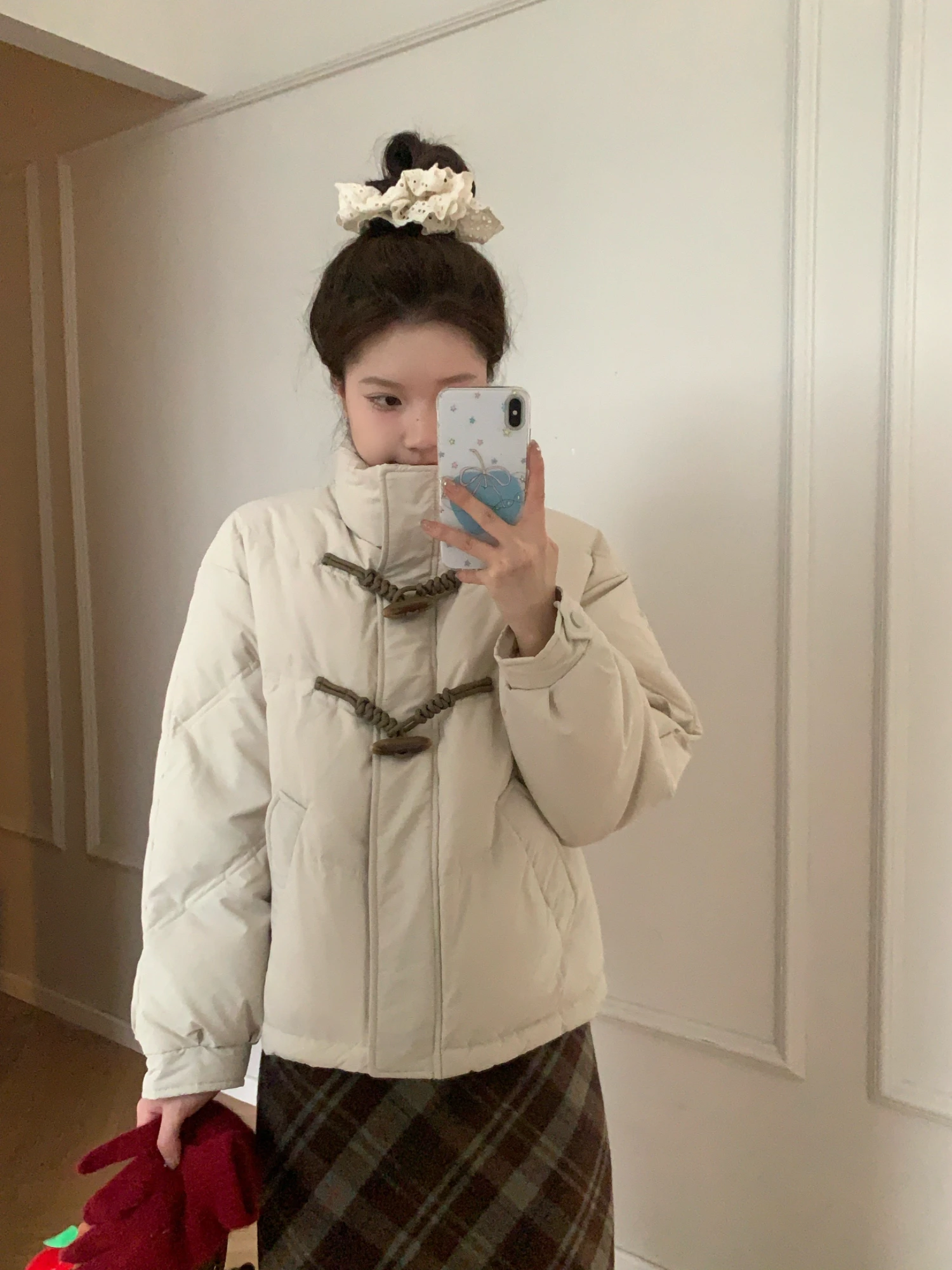 Viiwen Thiened White Du down Jaet Милое пальто на пуговицах небольшого размера Тепло гарантировано Идеально подходит для зимнего сезона
Viiwen Thiened White Du down Jaet Милое пальто на пуговицах небольшого размера Тепло гарантировано Идеально подходит для зимнего сезона