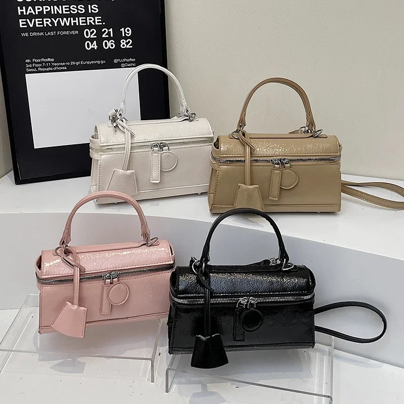 High Quality Texture Small Square Bag 2025 New Trend Crossbody Phone Bag Lady Pink Handbag Solid Pu Leather Bag Brand Bolsas
High Quality Texture Small Square Bag 2025 New Trend Crossbody Phone Bag Lady Pink Handbag Solid Pu Leather Bag Brand Bolsas