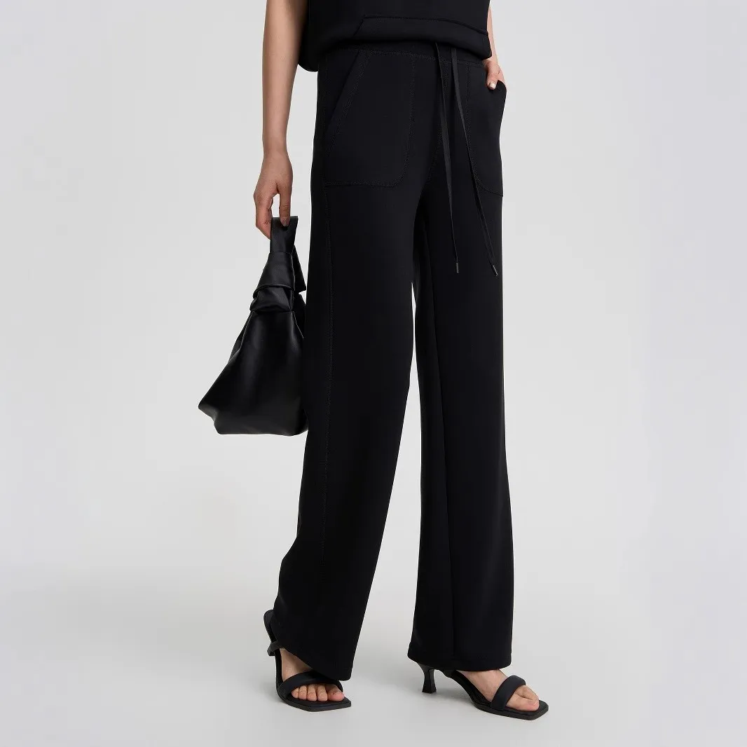 Весна 2025: Женские повседневные спортивные брюки с высокой талией, прямым кроем и драпировкой, из модала, свободного кроя, с эффектом драпировки
Весна 2025: Женские повседневные спортивные брюки с высокой талией, прямым кроем и драпировкой, из модала, свободного кроя, с эффектом драпировки