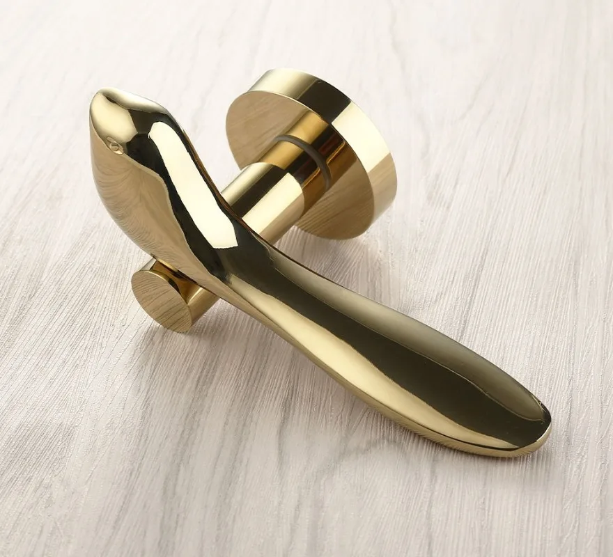 Golden Door Handles Luxury Interior Zinc Door Handle Set Brushed Gold Keyhole Door Handle
Golden Door Handles Luxury Interior Zinc Door Handle Set Brushed Gold Keyhole Door Handle