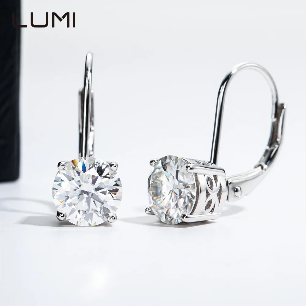 INS стиль 925 серебряные серьги-гвоздики 1 карат муассанит для женщин модные серьги-каффы 2025 модные изящные ювелирные изделия
INS стиль 925 серебряные серьги-гвоздики 1 карат муассанит для женщин модные серьги-каффы 2025 модные изящные ювелирные изделия