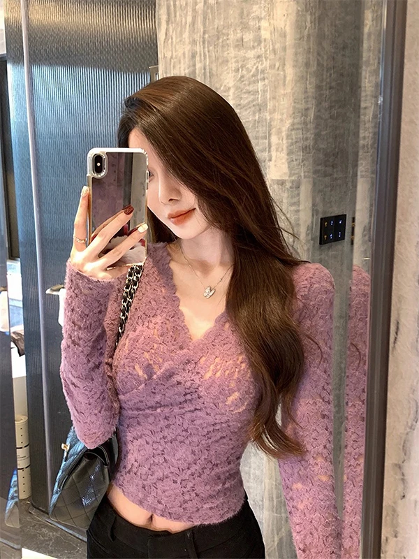 Корейская женская нижняя рубашка Pure Desire с V-образным вырезом, длинными рукавами и кружевной отделкой, облегающая, для ранней осени, модная
Корейская женская нижняя рубашка Pure Desire с V-образным вырезом, длинными рукавами и кружевной отделкой, облегающая, для ранней осени, модная