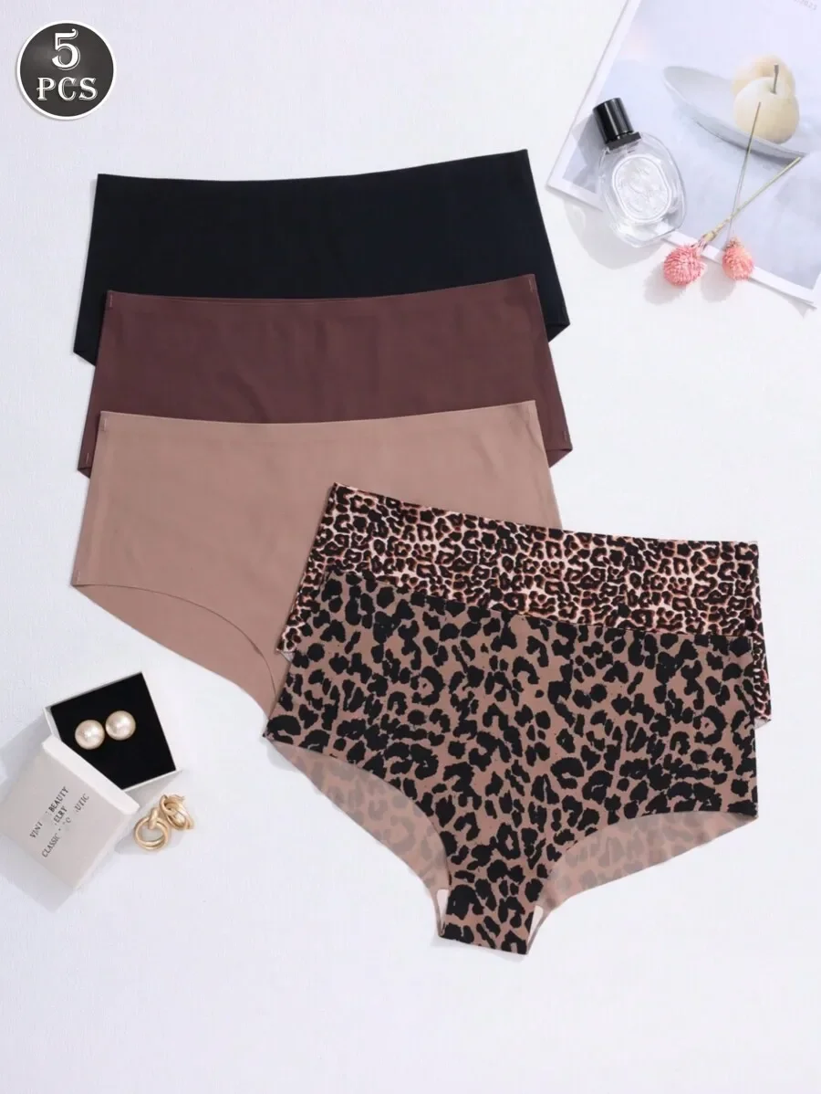 5 Pcs Women Seamless Leopard Print Triangle Panties Soft Breathable
5 Pcs Women Seamless Leopard Print Triangle Panties Soft Breathable