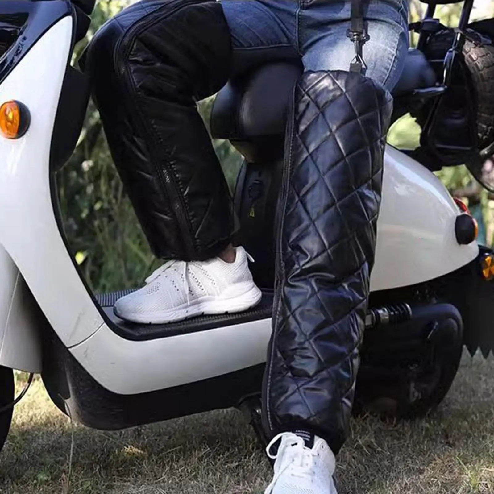 Наколенники из ткани Оксфорд для езды на велосипеде, электромотоцикла и защита ног для зимы, холодные и ветрозащитные наколенники
Наколенники из ткани Оксфорд для езды на велосипеде, электромотоцикла и защита ног для зимы, холодные и ветрозащитные наколенники