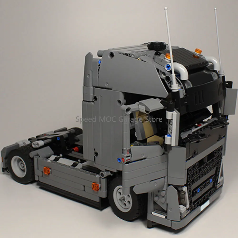 Grey Heavy Duty Tractor Cab Replica Building Blocks MOC Set, Tech Style Semi Truck Head Model, DIY Assembly Toy Gift
Grey Heavy Duty Tractor Cab Replica Building Blocks MOC Set, Tech Style Semi Truck Head Model, DIY Assembly Toy Gift