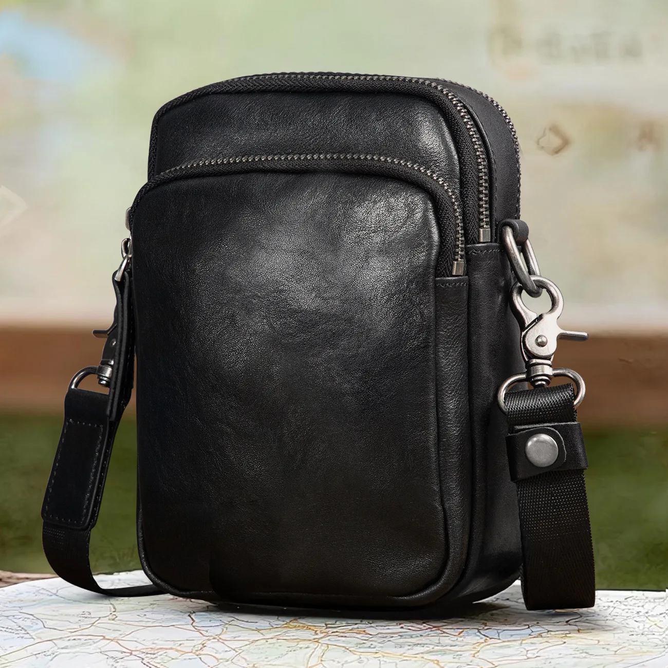 Men Korean Style Retro Crossbody Bag Top Grain Cowhide Genuine Leather Texture Casual Shoulder Bag in Stock
Men Korean Style Retro Crossbody Bag Top Grain Cowhide Genuine Leather Texture Casual Shoulder Bag in Stock