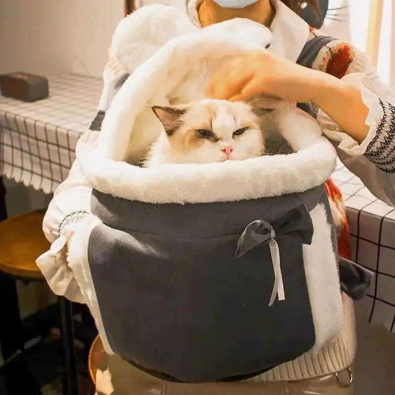 Thickened Fleece Pet Backpack for Cats And Dogs Warm Cozy Spacecraft Style Outdoor Bag Large Capacity Portable Carrier
Thickened Fleece Pet Backpack for Cats And Dogs Warm Cozy Spacecraft Style Outdoor Bag Large Capacity Portable Carrier