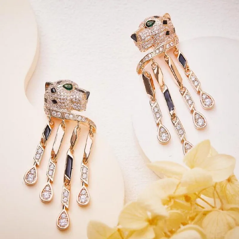 Designer Collection Style Women Lady Setting Zircon Tassels Green Eyes Leopard Head Plated Gold Color Ear Clip Stud Earrings
Designer Collection Style Women Lady Setting Zircon Tassels Green Eyes Leopard Head Plated Gold Color Ear Clip Stud Earrings