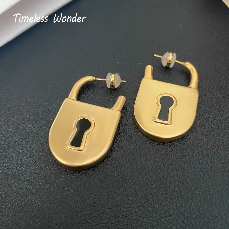 Timeless Wonder Brass Enamel Geo Lock Stud Earrings for Women Designer Jewelry Punk Luxury Runway Trendy Rare Top Retro 1370
Timeless Wonder Brass Enamel Geo Lock Stud Earrings for Women Designer Jewelry Punk Luxury Runway Trendy Rare Top Retro 1370