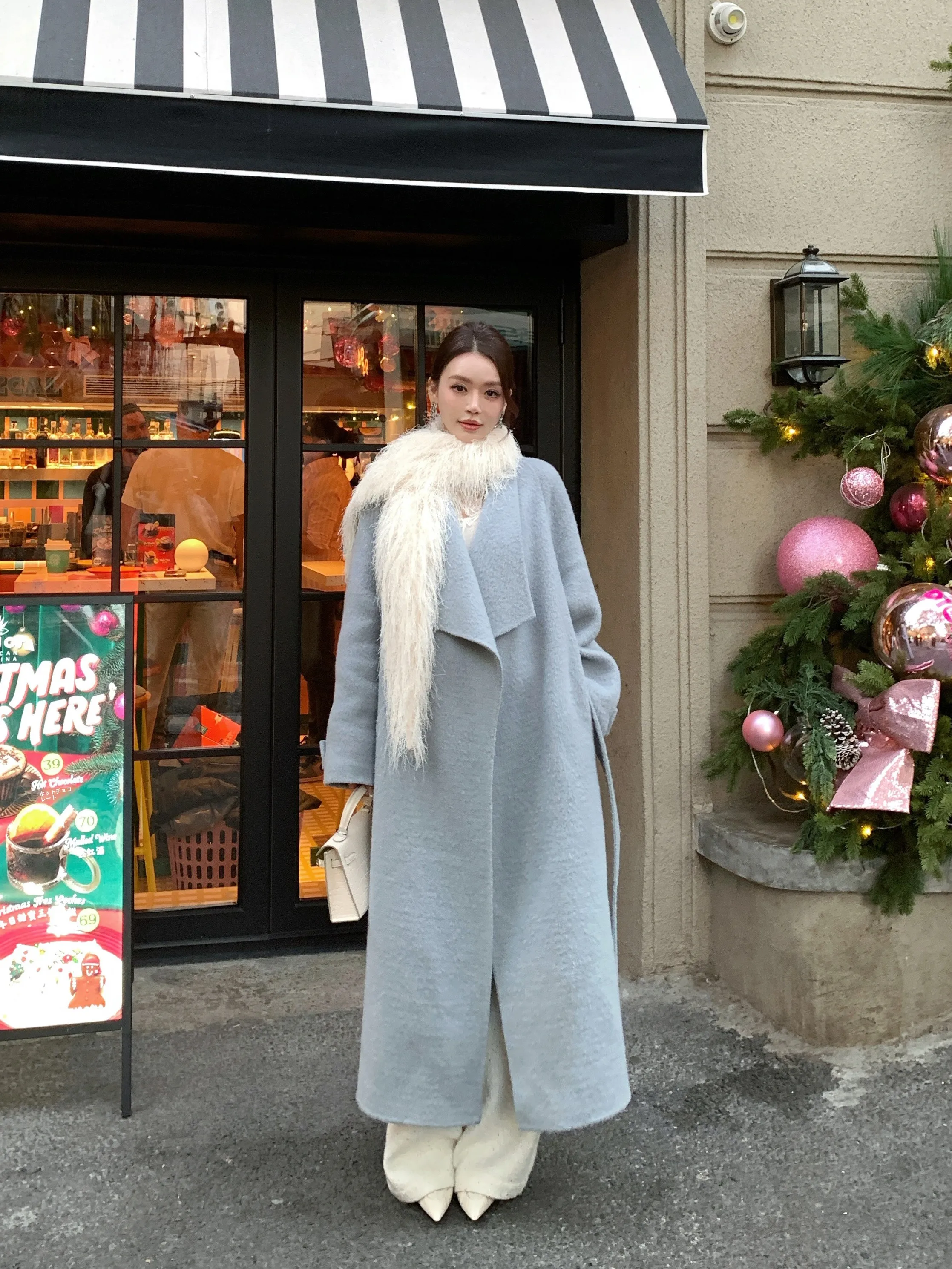 Xiangyali Double-Faced Woolen Robe Coat with Large Collar Lazy Sle Long Length French Sle Warmth Women's Faion Winter O...
Xiangyali Double-Faced Woolen Robe Coat with Large Collar Lazy Sle Long Length French Sle Warmth Women's Faion Winter O...