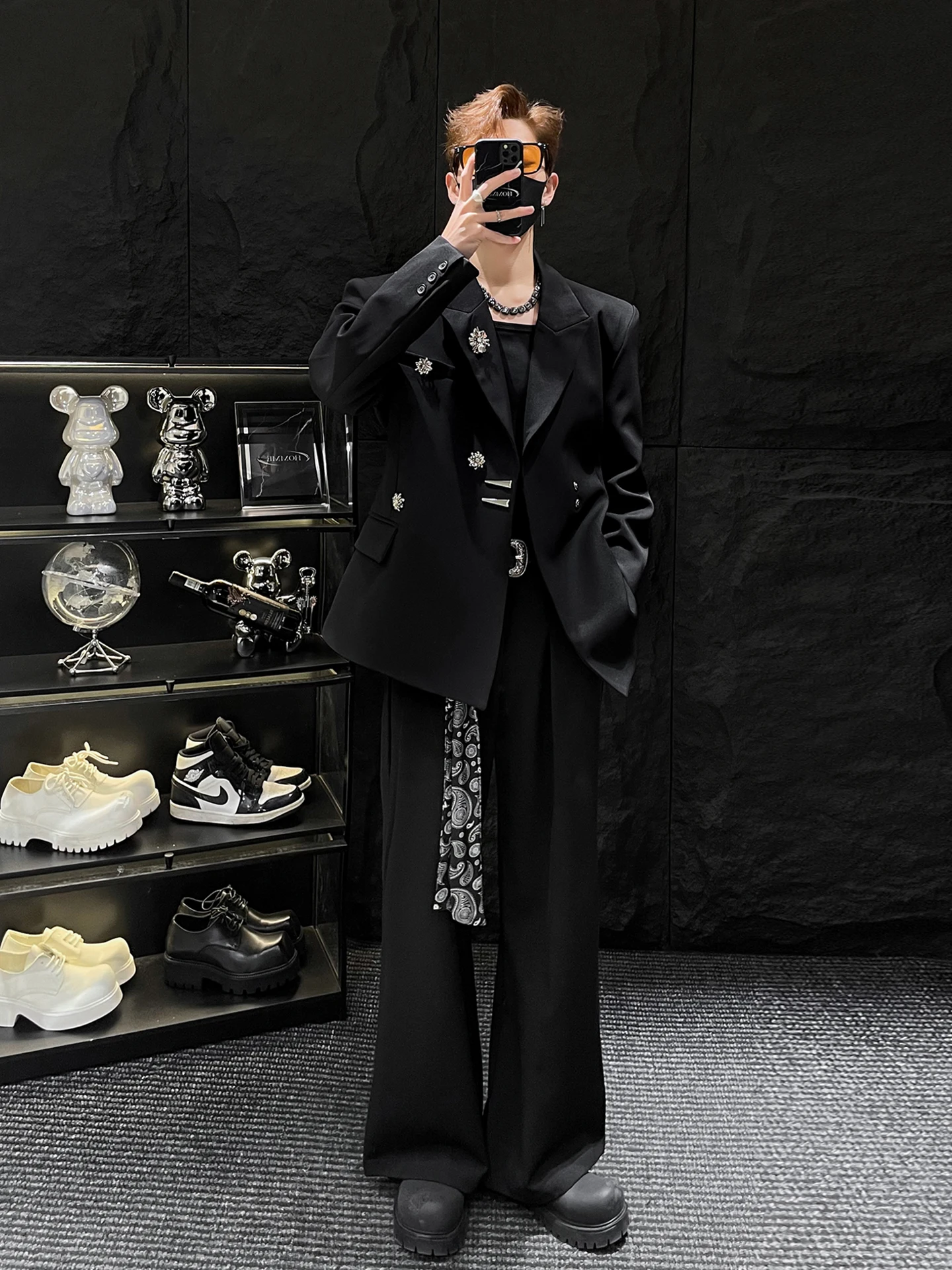 Homme Men's Suiting Set with oulder Pads Metal Flower Decorations Loose Fit Youthful Sle Spring Autumn Wear Casual Outfit
Homme Men's Suiting Set with oulder Pads Metal Flower Decorations Loose Fit Youthful Sle Spring Autumn Wear Casual Outfit