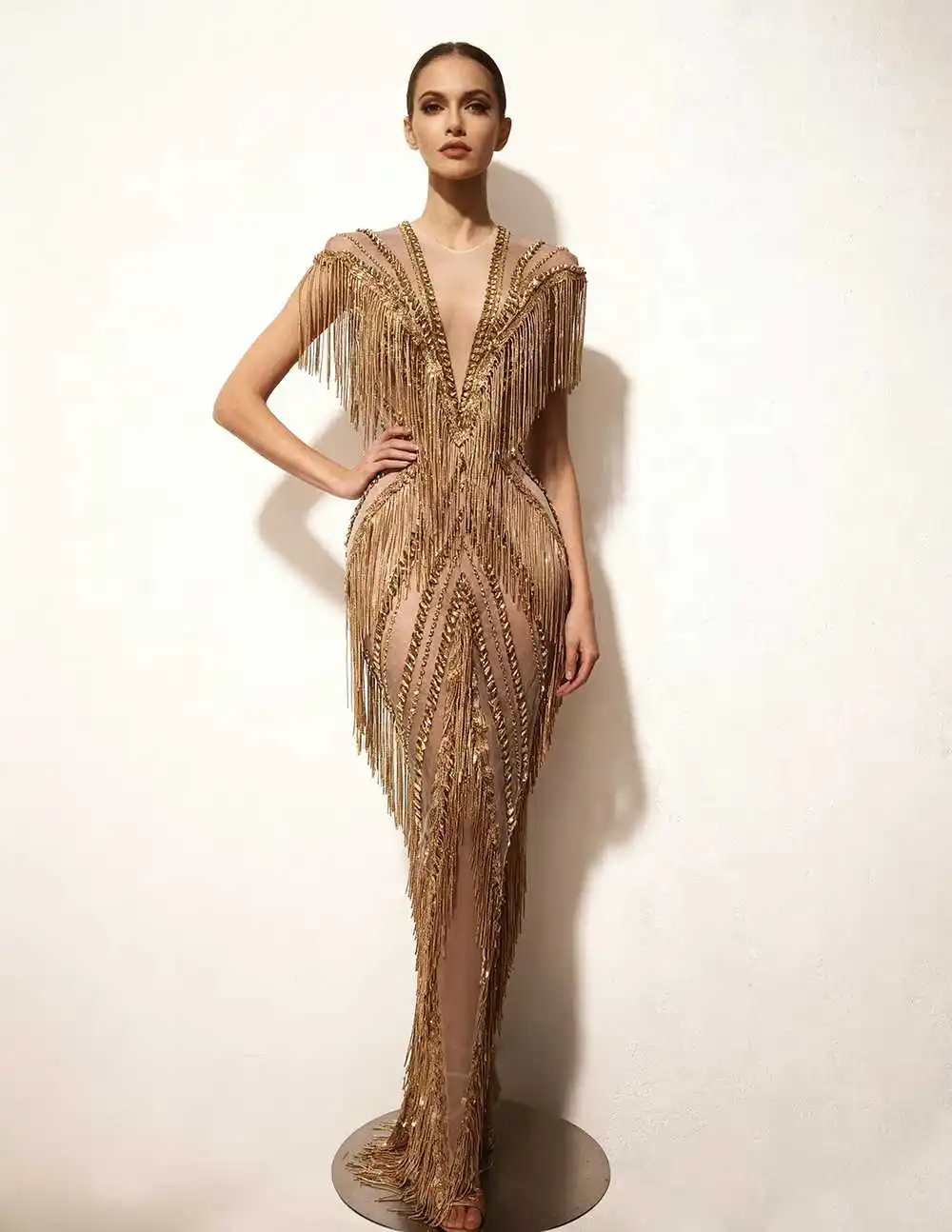 Gold Stunning Sleeveless Long Tassle Dress Rhinestone For Women Drag Queen Costumes Evening Prom Dressy Birthday Party Wear 
Gold Stunning Sleeveless Long Tassle Dress Rhinestone For Women Drag Queen Costumes Evening Prom Dressy Birthday Party Wear