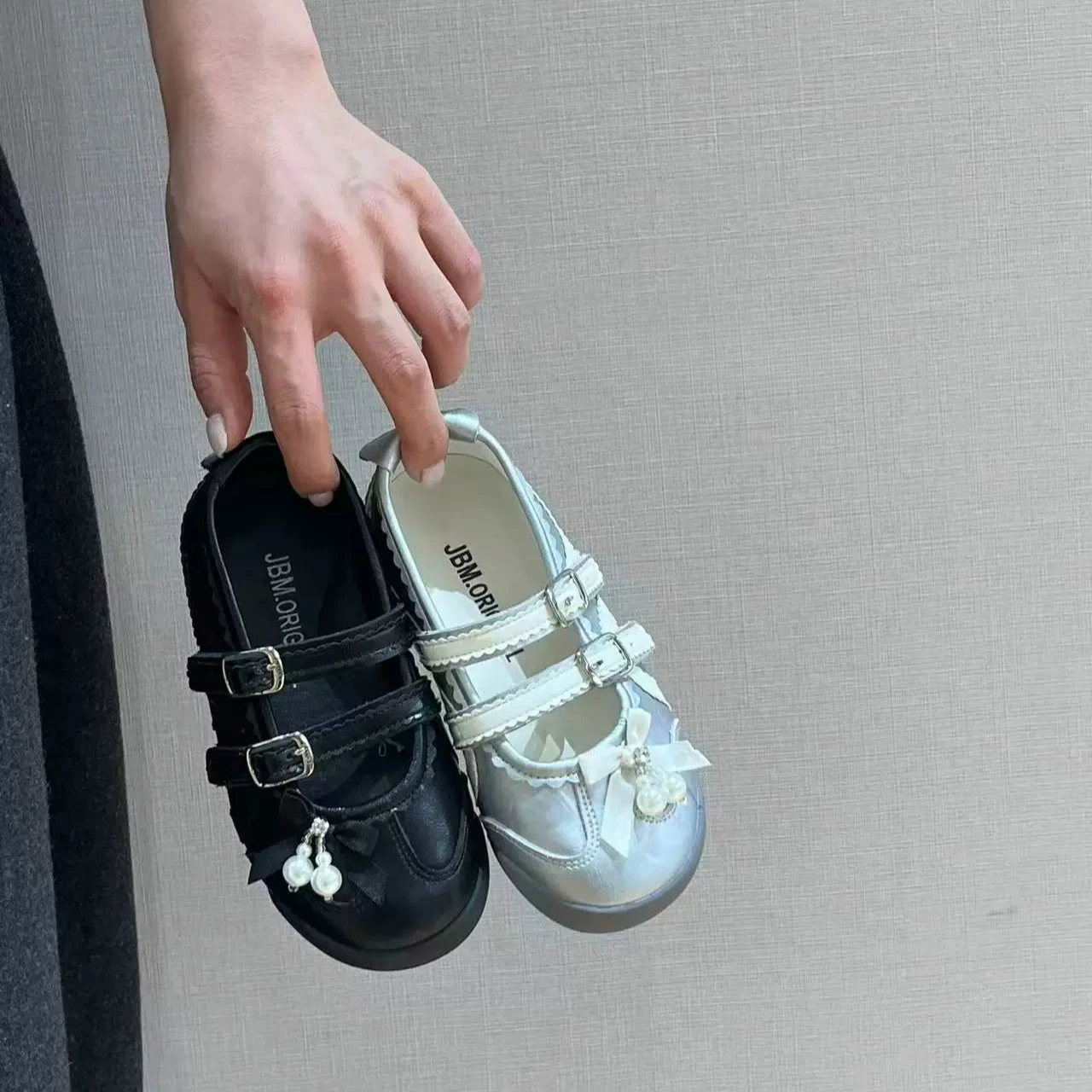 Little Girls Barefoot Trainers 2026 New Summer Kids Strappy Ballet Sneakers Soft Sole Simple Versatile Chic School Daily Wear
Little Girls Barefoot Trainers 2026 New Summer Kids Strappy Ballet Sneakers Soft Sole Simple Versatile Chic School Daily Wear