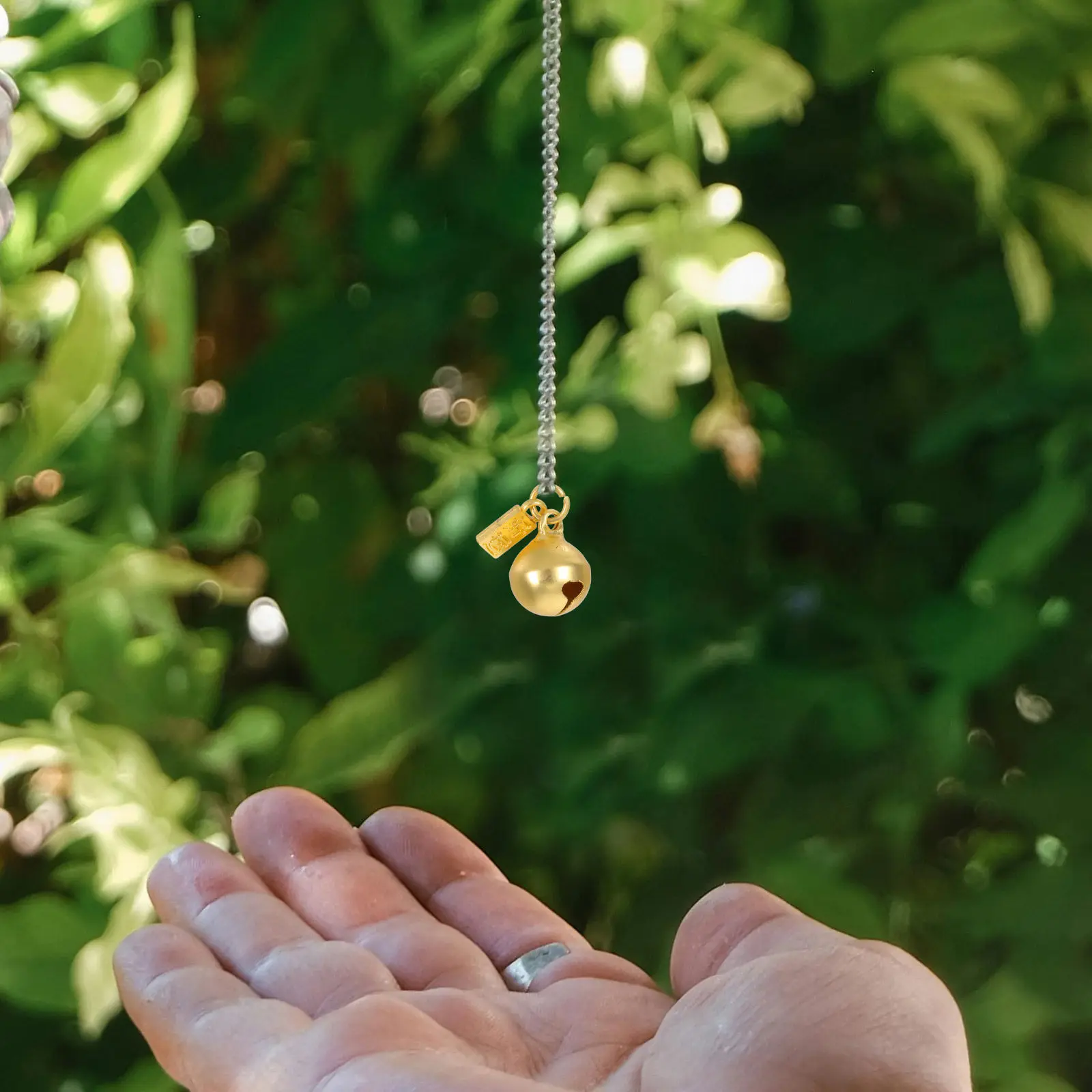 10Pcs Vintage Bell Pendants Mini Craft Bells for Jewelry Making DIY Bracelets Necklaces Pet Collar Charms Small Metal Bells
10Pcs Vintage Bell Pendants Mini Craft Bells for Jewelry Making DIY Bracelets Necklaces Pet Collar Charms Small Metal Bells
