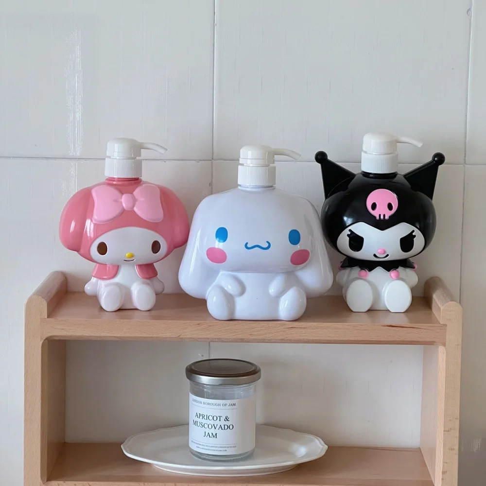 Anime Figure Hello Kitty Kuromi Model Lotion Press-type Dispensing Bottle Cinnamon Dog Melody Cartoon 3D Storage Bottles Toy
Anime Figure Hello Kitty Kuromi Model Lotion Press-type Dispensing Bottle Cinnamon Dog Melody Cartoon 3D Storage Bottles Toy