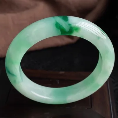 Natural Myanmar Jade Jade 54mm-62mm bracelet Princess jewelry bracelet send mom send girlfriend gift
Natural Myanmar Jade Jade 54mm-62mm bracelet Princess jewelry bracelet send mom send girlfriend gift