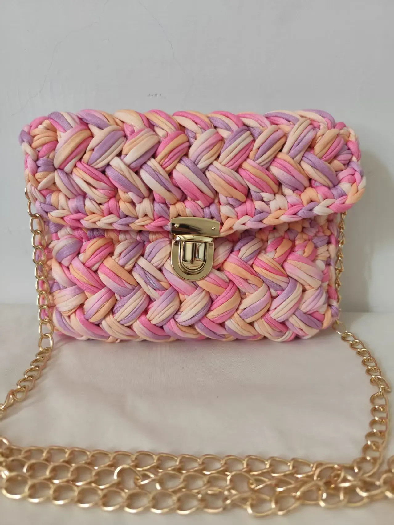 Yiwu Yingzi Handmade Candy-Colored Cloth Yarn Woven Bag, Lock Flap Shoulder & Crossbody Bag, Versatile Envelope Purse
Yiwu Yingzi Handmade Candy-Colored Cloth Yarn Woven Bag, Lock Flap Shoulder & Crossbody Bag, Versatile Envelope Purse