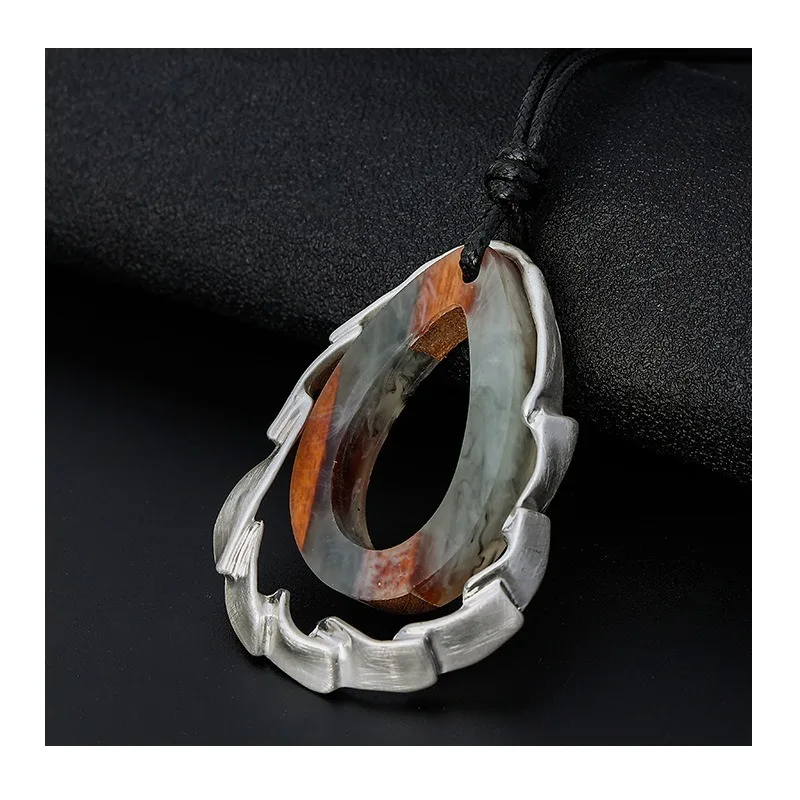 Pendant Sweater Chain New Women's Alloy Brushed Long Style Autumn Wood Retro Simple Necklace
Pendant Sweater Chain New Women's Alloy Brushed Long Style Autumn Wood Retro Simple Necklace