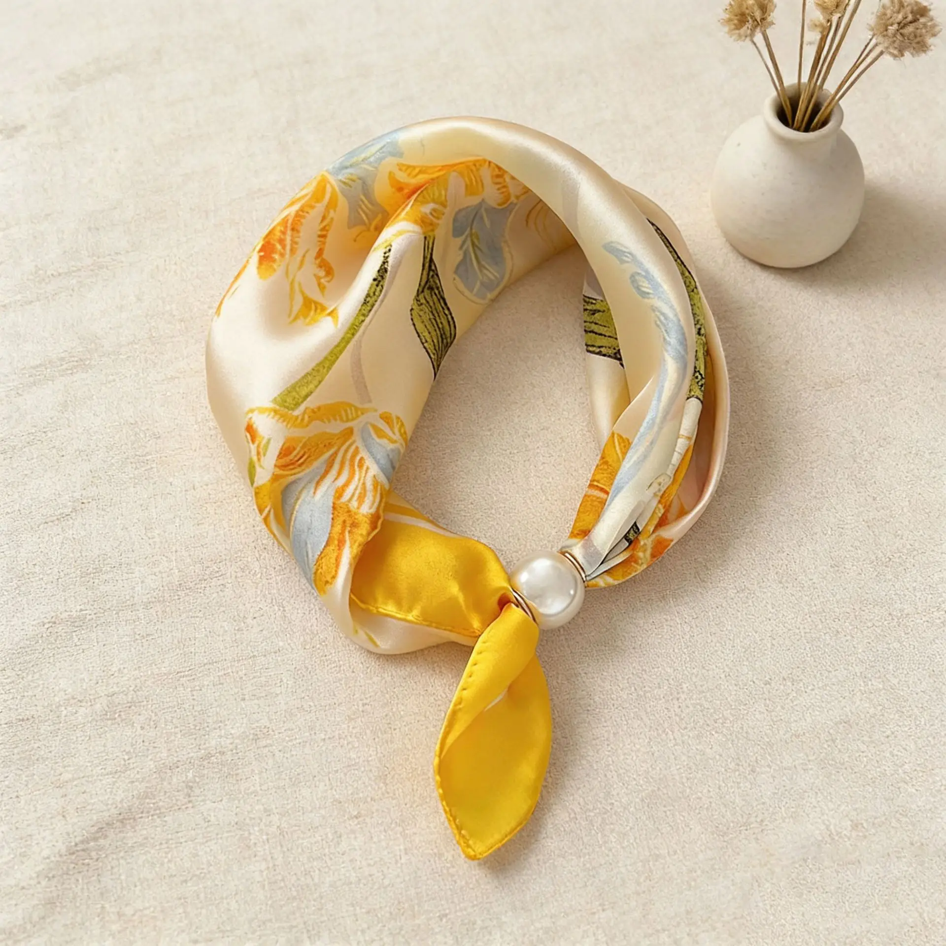 Fashion Pearl Magnetic Buckle Scarves Women Chic Dot Leopard Print Short Silky Scarf Elegant Choker Necklaces Gift for Ladies
Fashion Pearl Magnetic Buckle Scarves Women Chic Dot Leopard Print Short Silky Scarf Elegant Choker Necklaces Gift for Ladies