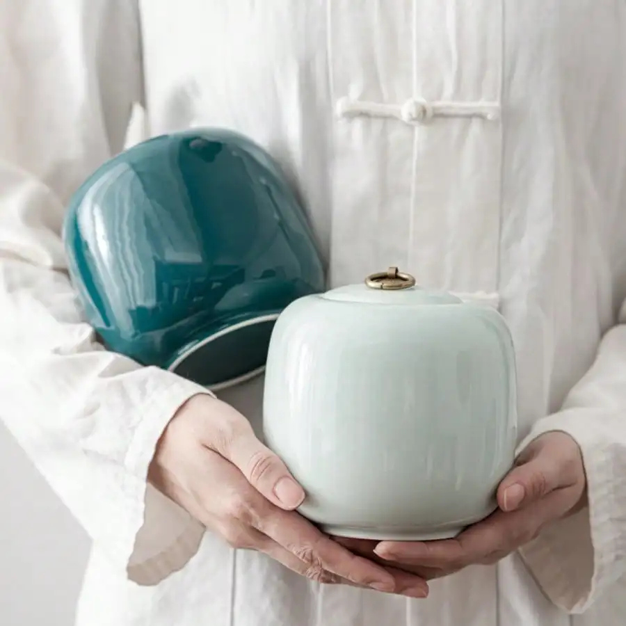 Urn For Human Ashes, Ceramic Keepsake Urn For Adult Female With Secure Lid, Decorative Floral Design For Memorial Or Decoration
Urn For Human Ashes, Ceramic Keepsake Urn For Adult Female With Secure Lid, Decorative Floral Design For Memorial Or Decoration