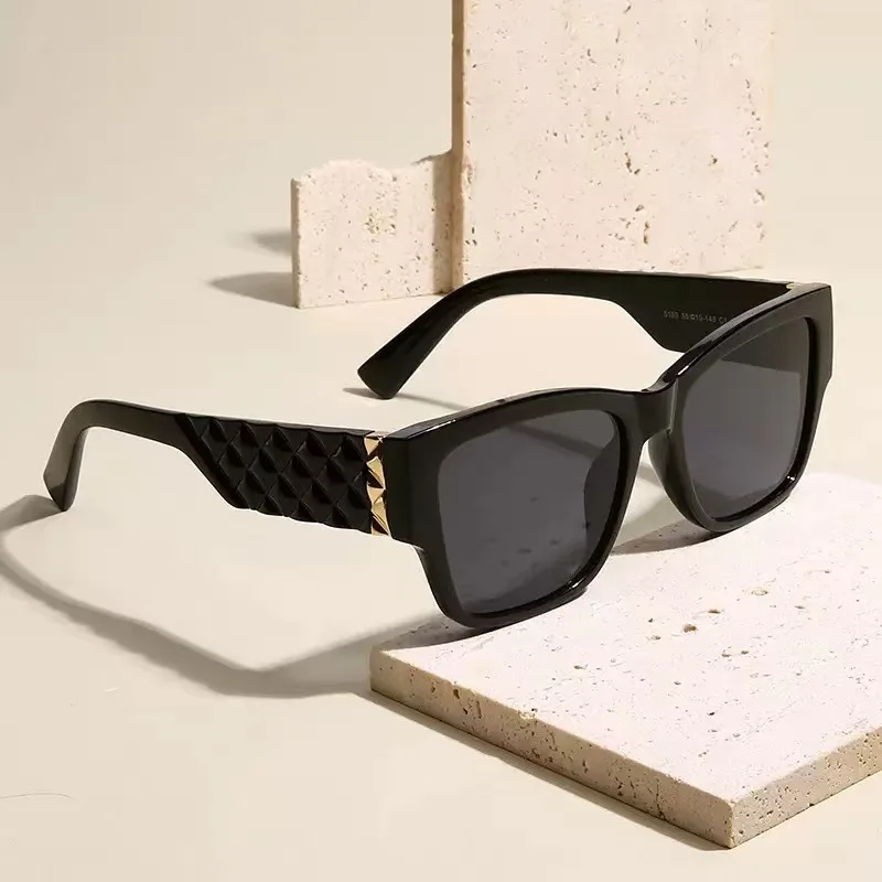 2025 Trendy Cut-Edge Sunglasses - Oversized Frame Women's Shades, Slimming UV Protection Glasses 
2025 Trendy Cut-Edge Sunglasses - Oversized Frame Women's Shades, Slimming UV Protection Glasses