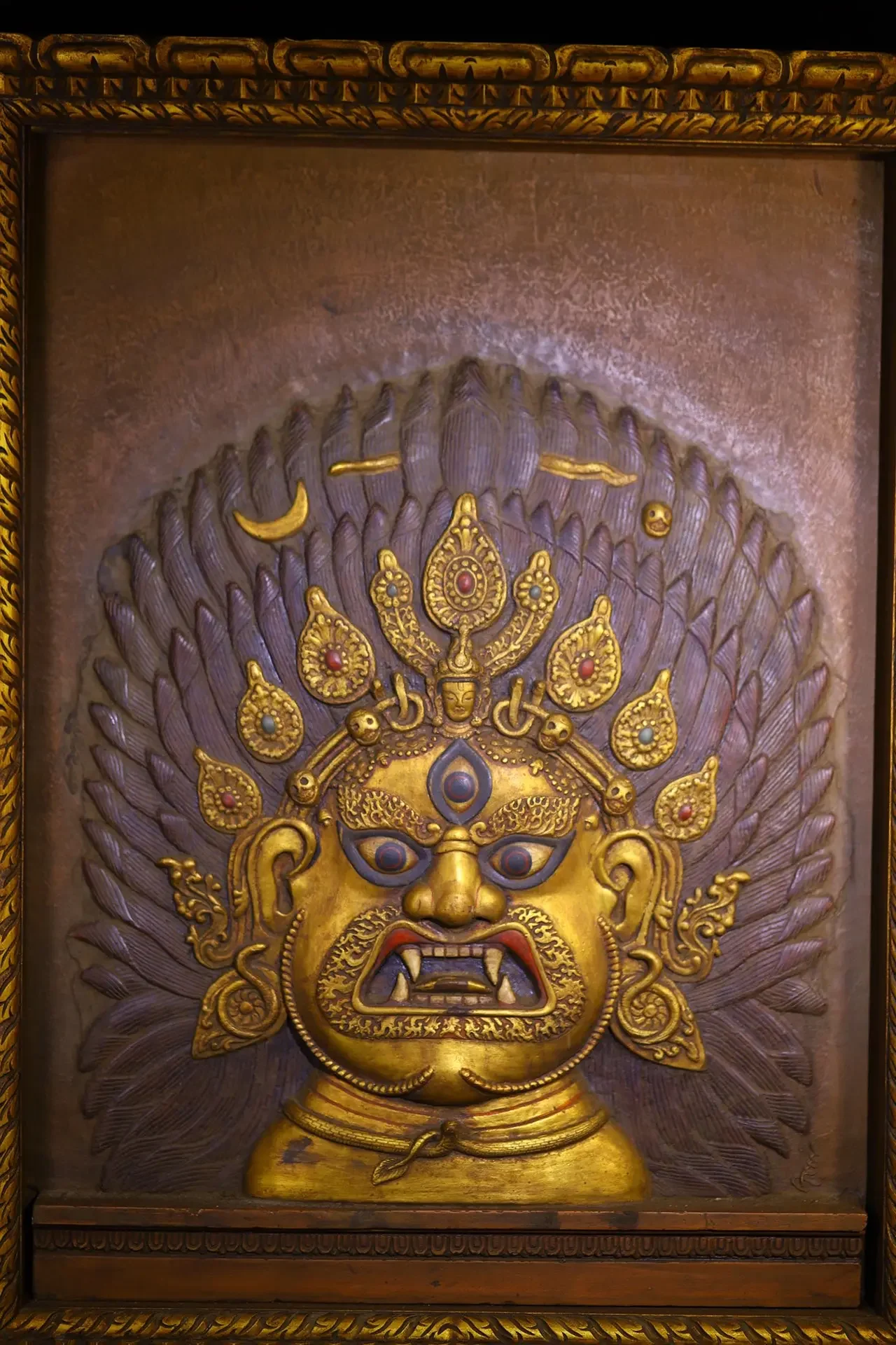26"Tibetan Temple Collection Old Bodhi Root Wood Outline in gold Mosaic Gem Mahakala Buddha Head Thangka Wall hanging Exorcism
26"Tibetan Temple Collection Old Bodhi Root Wood Outline in gold Mosaic Gem Mahakala Buddha Head Thangka Wall hanging Exorcism