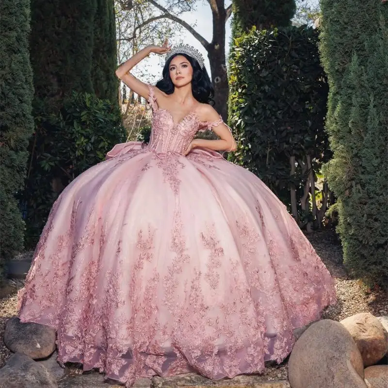 Customized Pink 15 Years Pink Quinceanera DressWoth Princess Sweet 16 Ball Gown Tull Applique Sparkly Birthday Gowns Beaded
Customized Pink 15 Years Pink Quinceanera DressWoth Princess Sweet 16 Ball Gown Tull Applique Sparkly Birthday Gowns Beaded
