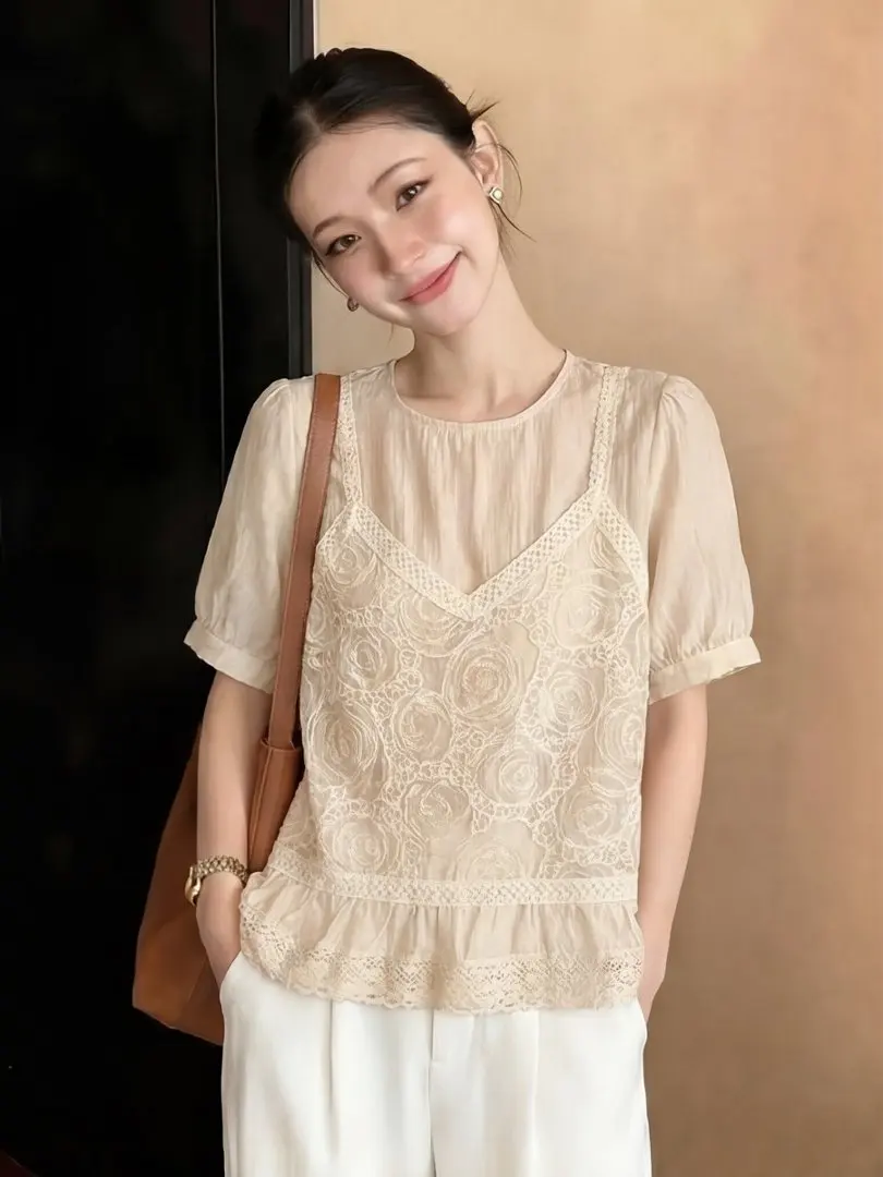 Lace Trim Loose Women's Shirt round Neck Hollow out Hook Design Summer Fashion Layering Unique Beautiful Korean Style Top
Lace Trim Loose Women's Shirt round Neck Hollow out Hook Design Summer Fashion Layering Unique Beautiful Korean Style Top