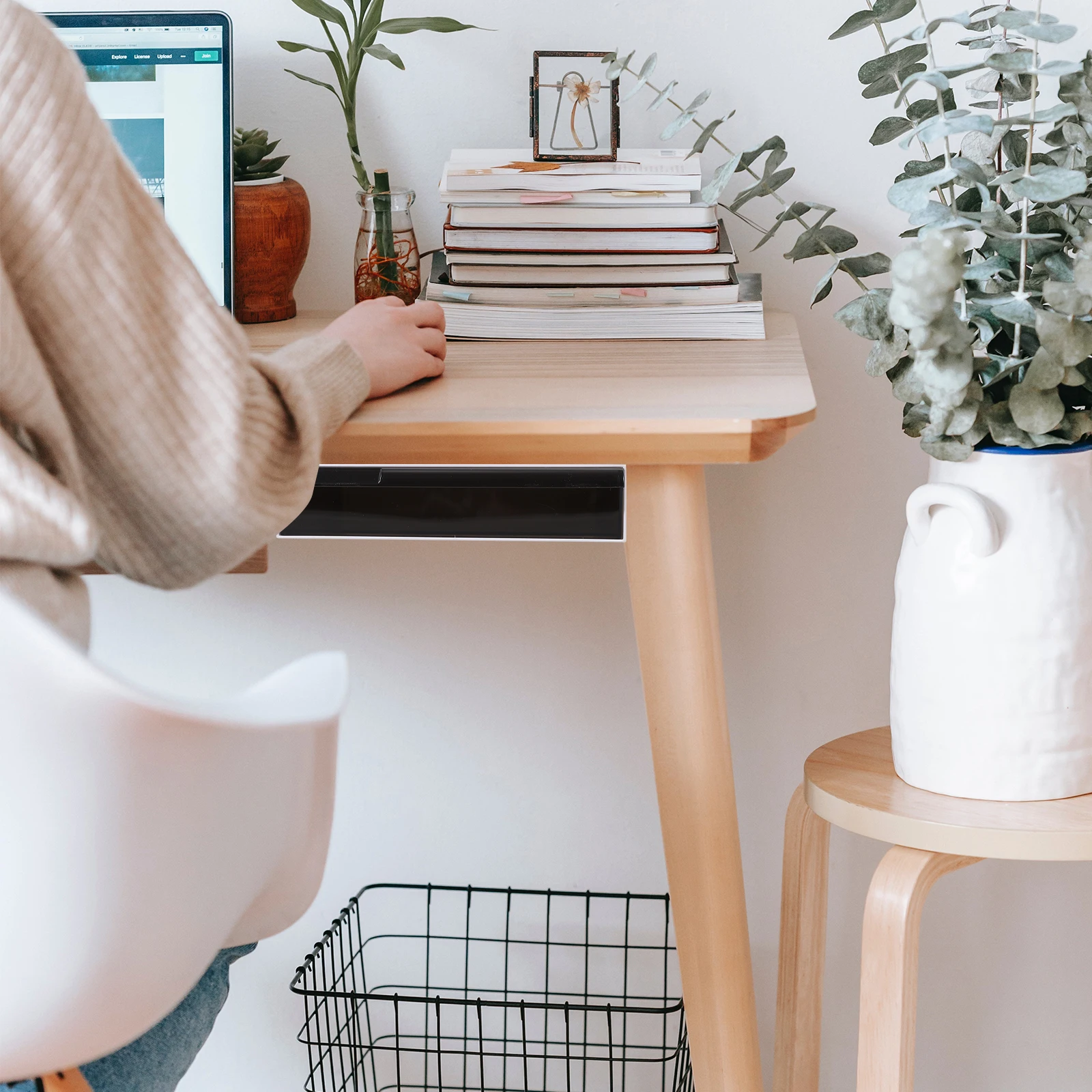 White Home Under Desk Drawer Color ABS Plastic Drawer Office Organizer Stationery Hidden Desk Home Table
White Home Under Desk Drawer Color ABS Plastic Drawer Office Organizer Stationery Hidden Desk Home Table