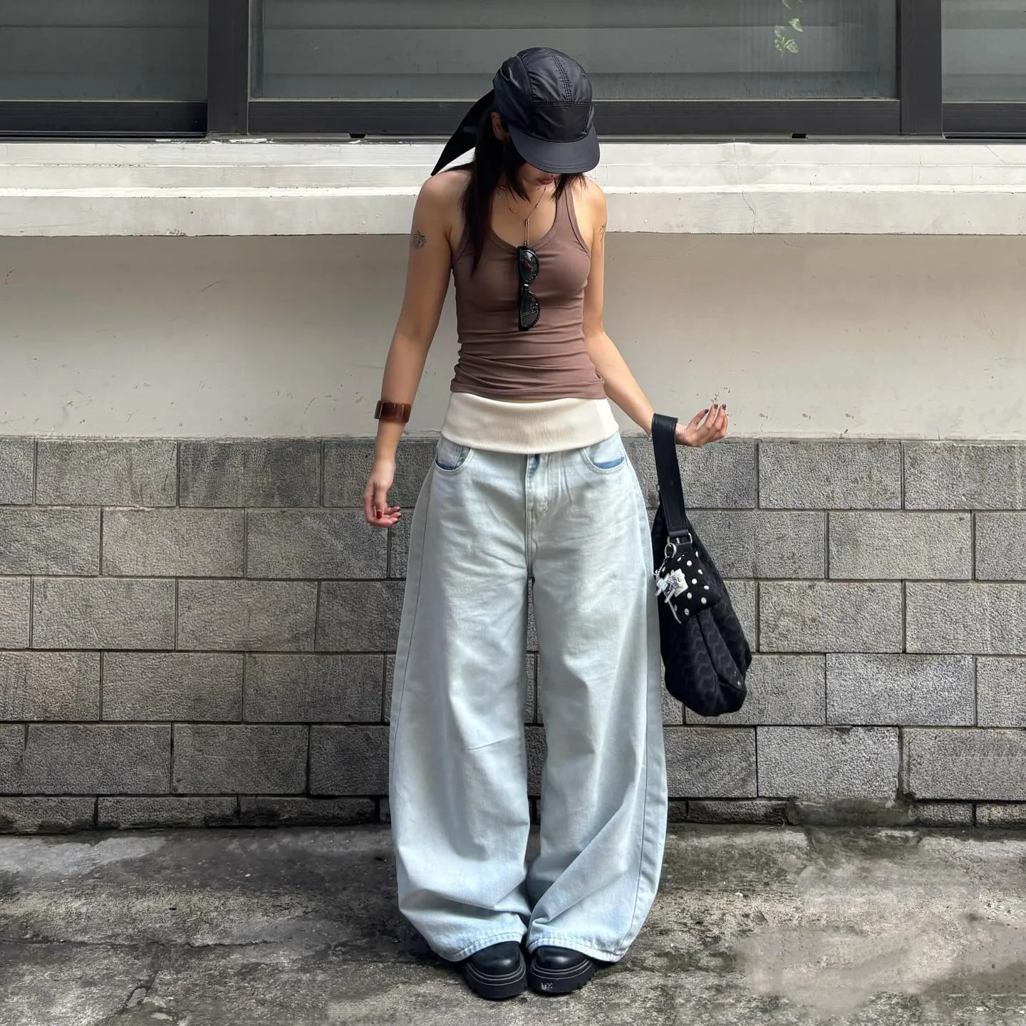 American Style Fashion Splicing Women Denim Pants Chic Casual High Waist Wide Leg Jeans New Streetwear Retro Loose Trousers
American Style Fashion Splicing Women Denim Pants Chic Casual High Waist Wide Leg Jeans New Streetwear Retro Loose Trousers