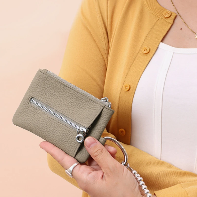 Кошелек-брелок-браслет для женщин, органайзер из натуральной кожи, кошелек для монет, брелок для ключей, брелок для ключей, держатели для монет два в одном 
Кошелек-брелок-браслет для женщин, органайзер из натуральной кожи, кошелек для монет, брелок для ключей, брелок для ключей, держатели для монет два в одном