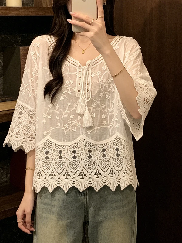 Summer New plus Size Women's Clothing Embroidered Lace Short Sleeve Loose Belly Covering Top Fashionable Pure Style Korean Co...
Summer New plus Size Women's Clothing Embroidered Lace Short Sleeve Loose Belly Covering Top Fashionable Pure Style Korean Co...