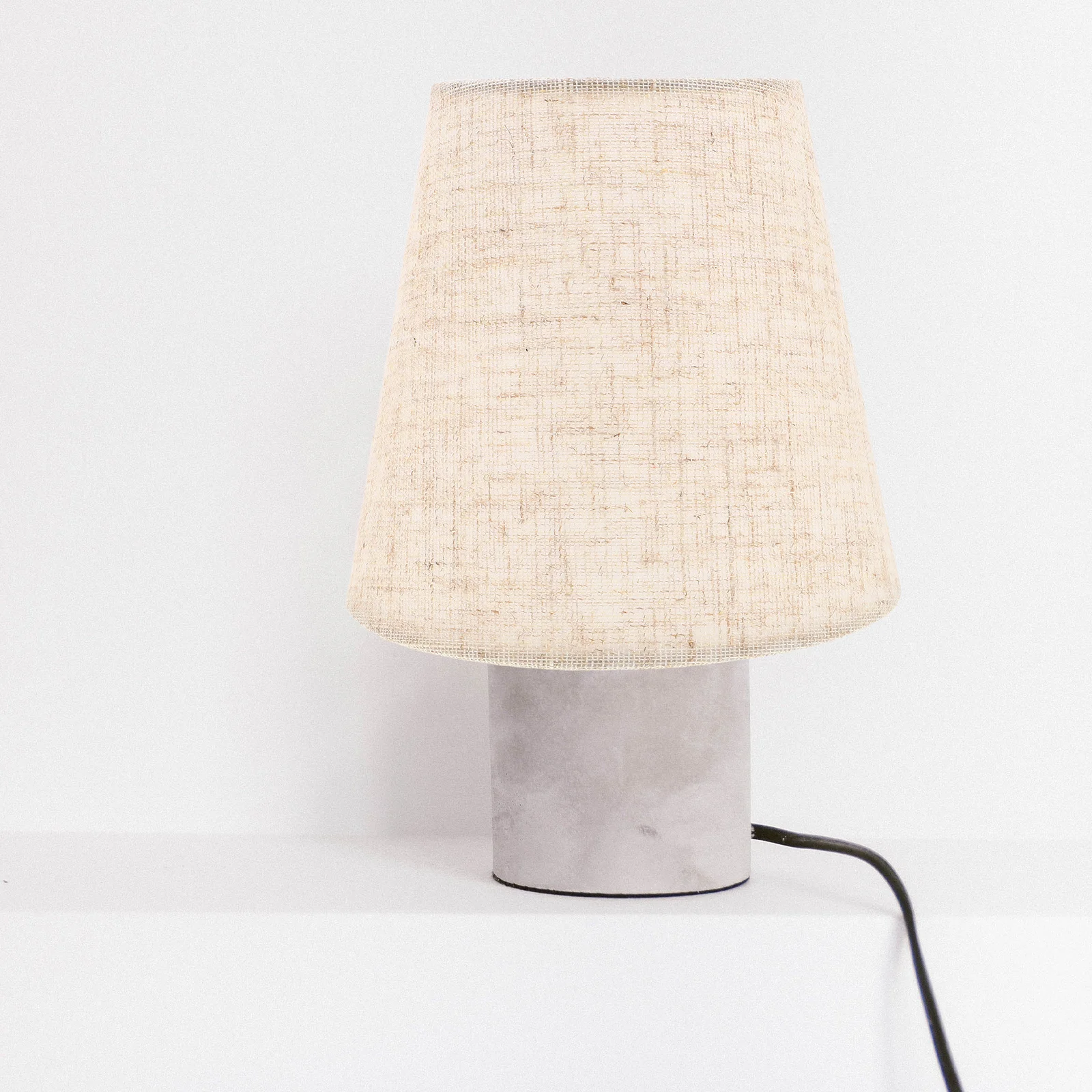 2pcs Linen Lamp Shade Round Burlap Cover For Table Wall Ceiling Lamp Fabric Light Diffuser Easy Install Household Decor
2pcs Linen Lamp Shade Round Burlap Cover For Table Wall Ceiling Lamp Fabric Light Diffuser Easy Install Household Decor