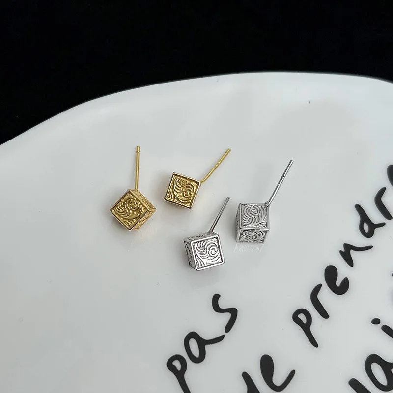 New Trendy Silver Gold Color Stud Earrings Leaf Cube Square Elegant For Women Girl Gift Fashion Jewelry Dropship Wholesale
New Trendy Silver Gold Color Stud Earrings Leaf Cube Square Elegant For Women Girl Gift Fashion Jewelry Dropship Wholesale